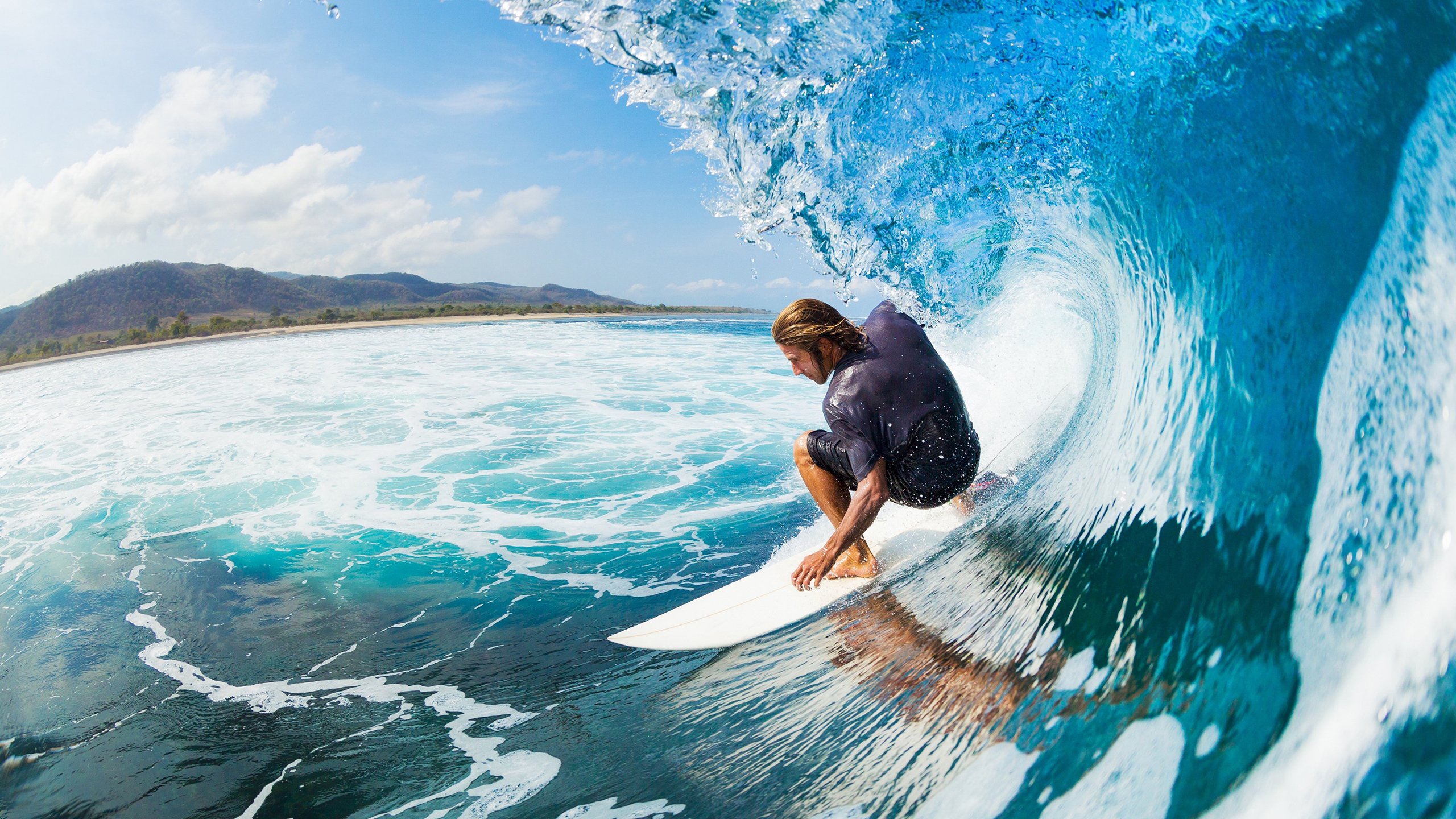 “华金·托比利亚的坚韧防守与领导风范，成就阿根廷美洲狮队的新辉煌”